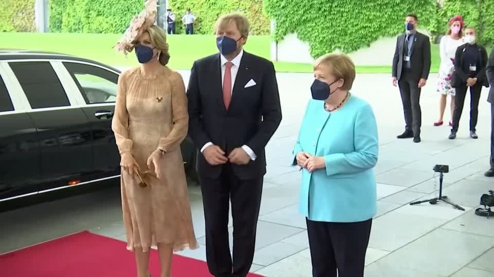 Video: Niederländisches Königspaar trifft Merkel