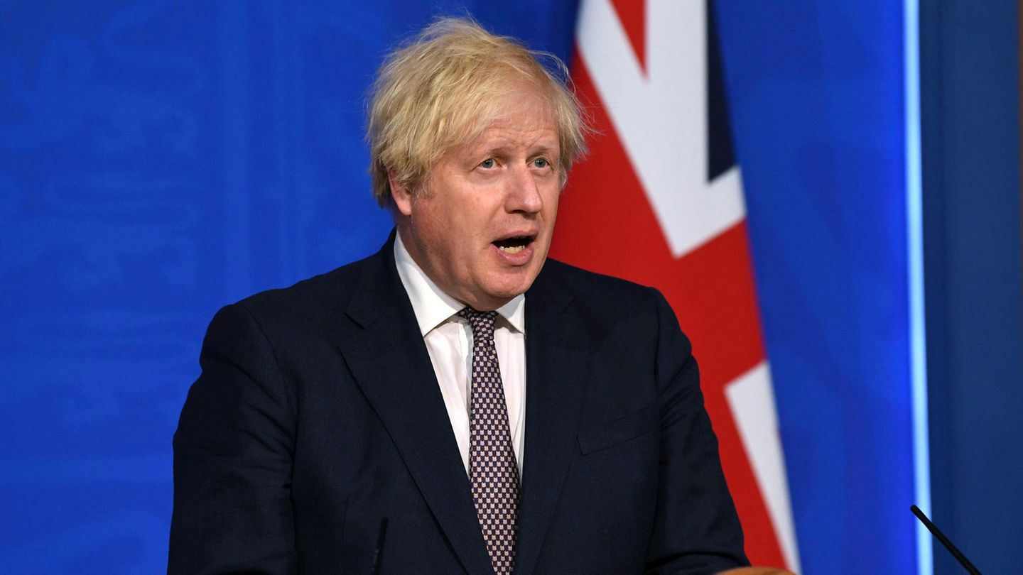 "Tag der Freiheit" in Großbritannien: Boris Johnson bei einer Pressekonferenz Boris Johnson bei einer Pressekonferenz