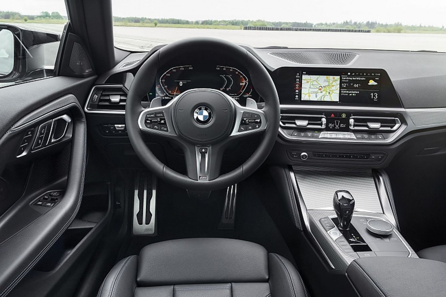 BMW M240i (2022)