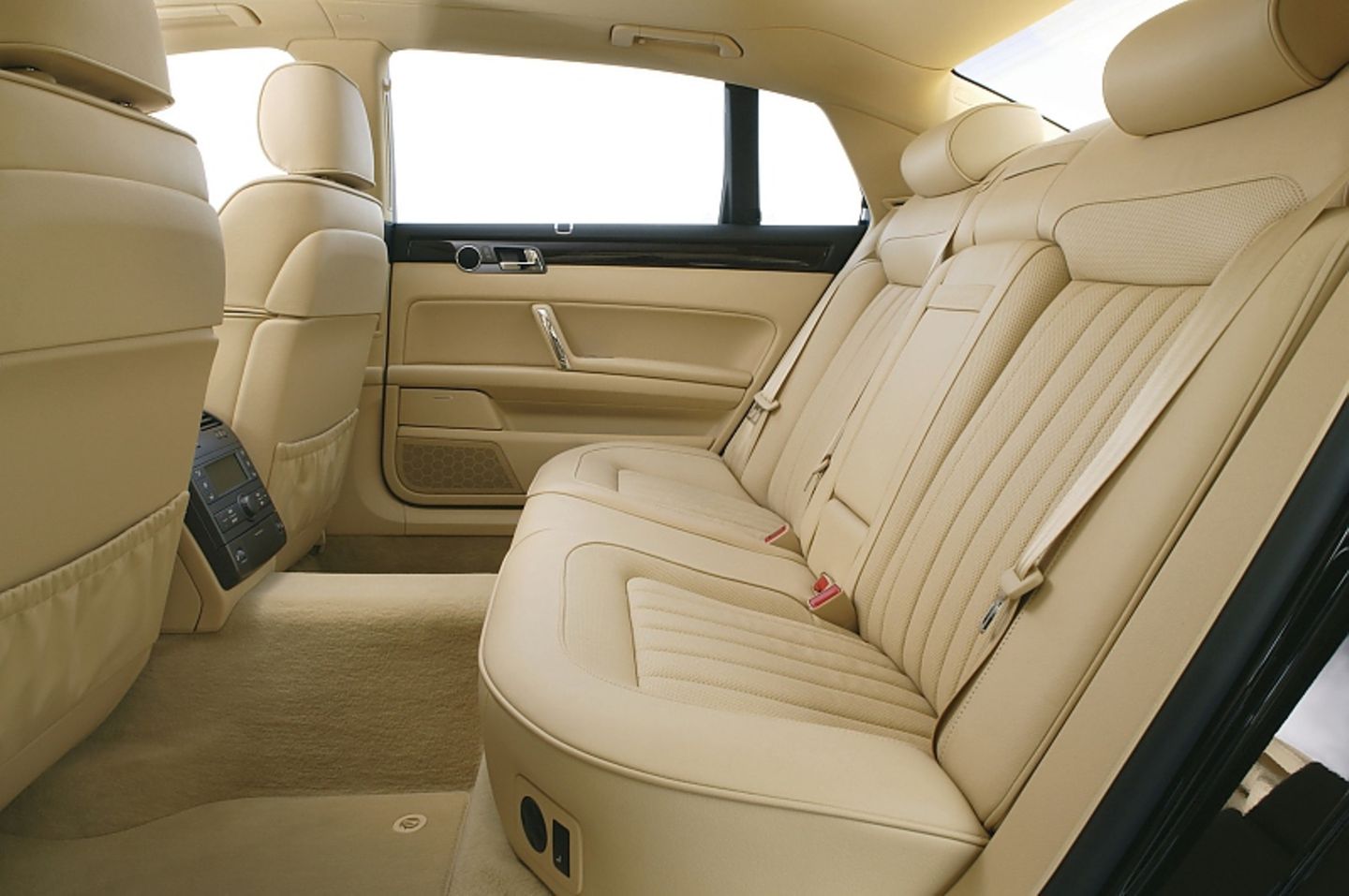 VW Phaeton