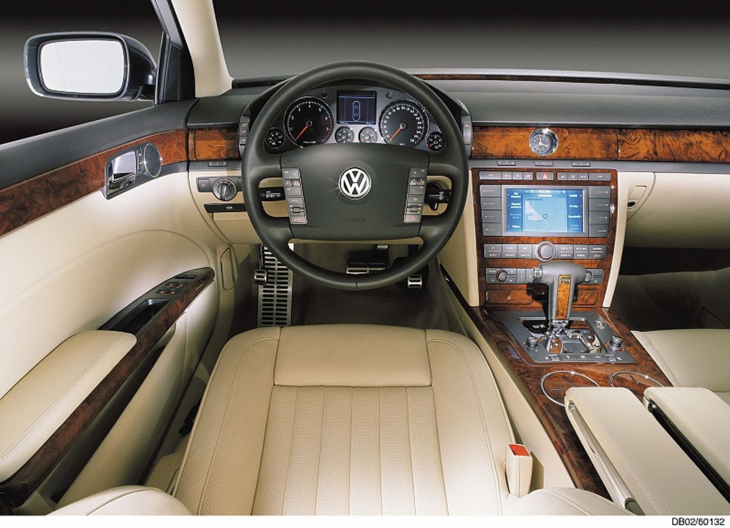 VW Phaeton