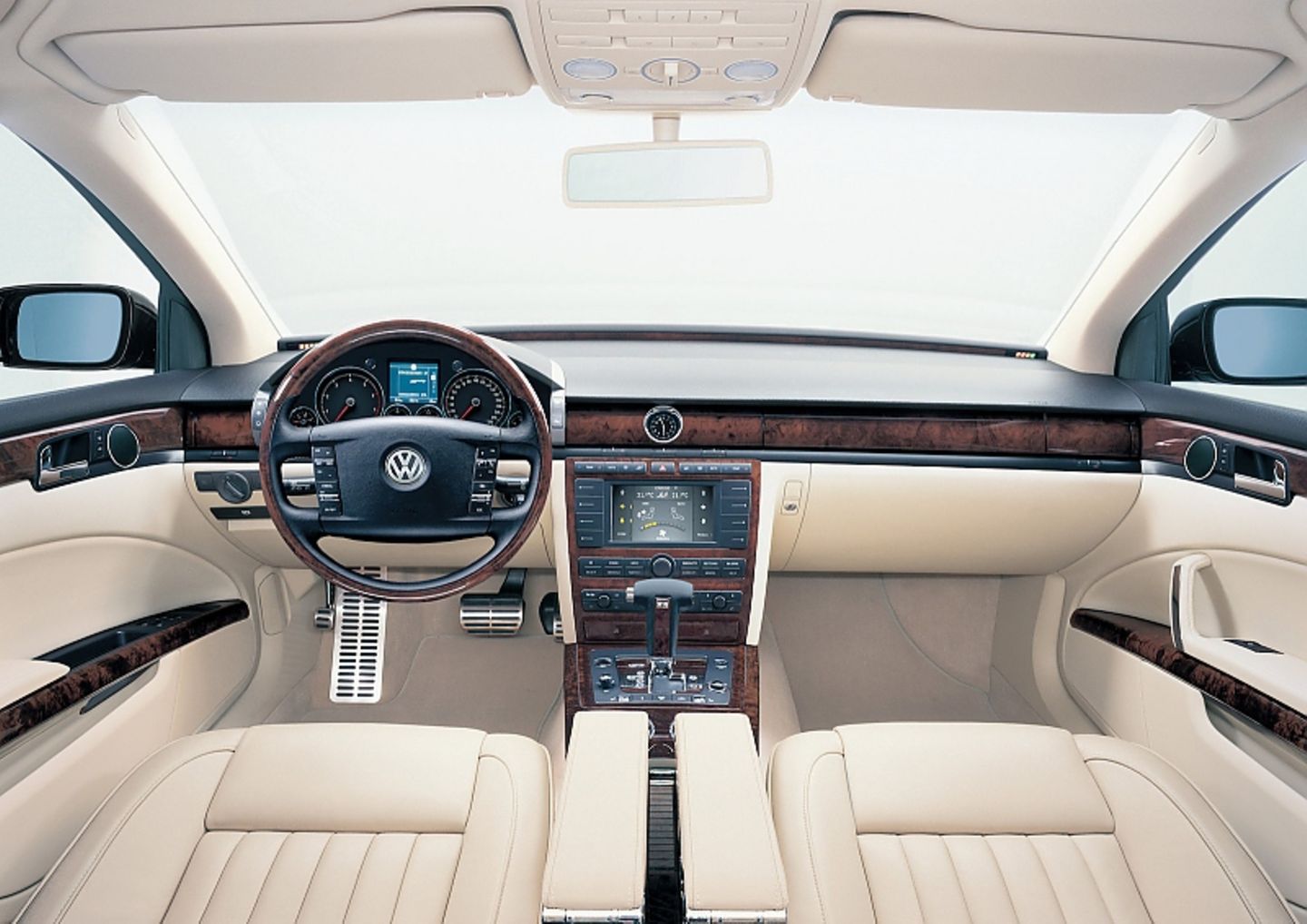 VW Phaeton