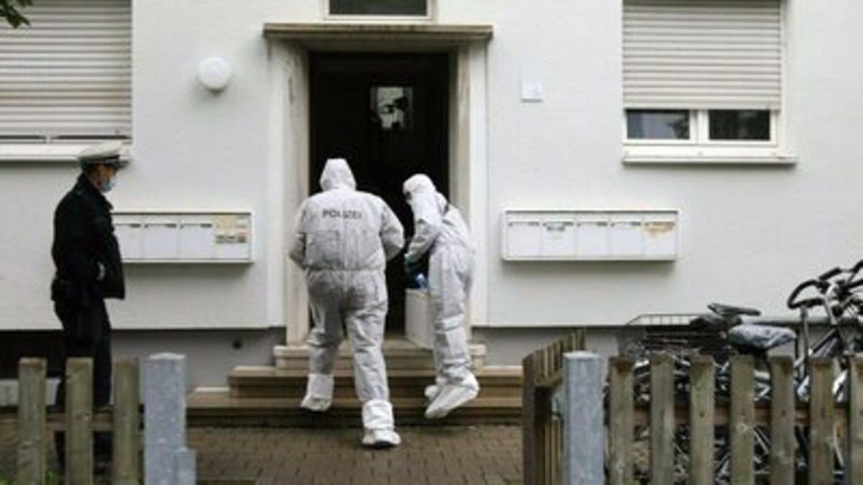News heute: Frau und Kind tot in Ulmer Wohnung entdeckt – Mann schwer verletzt Polizei