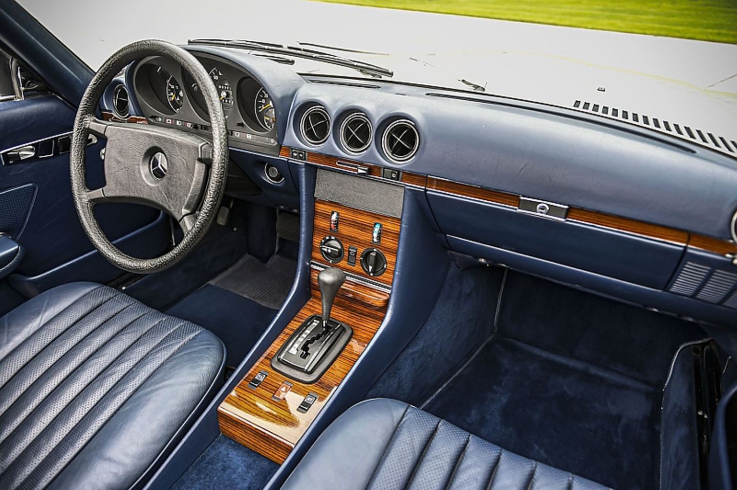Mercedes SL 500 R107 (1982)