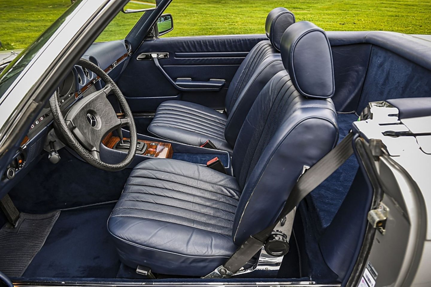 Mercedes SL 500 R107 (1982)