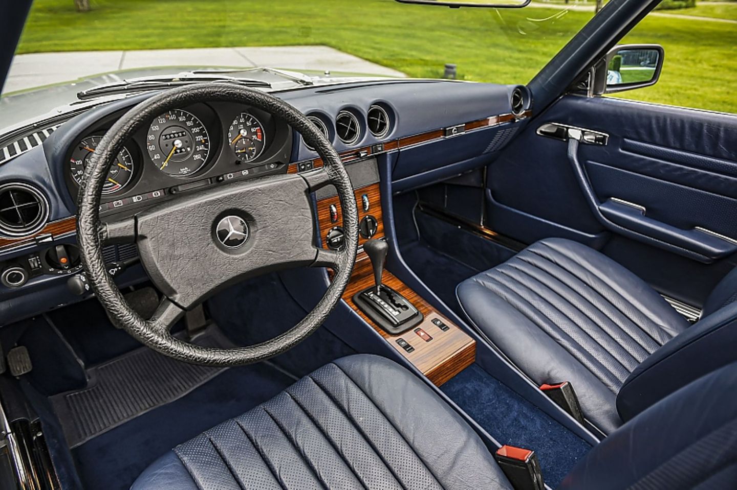 Mercedes SL 500 R107 (1982)