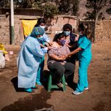 Peru Lambda Coronavirus: Eine Frau wird geimpft