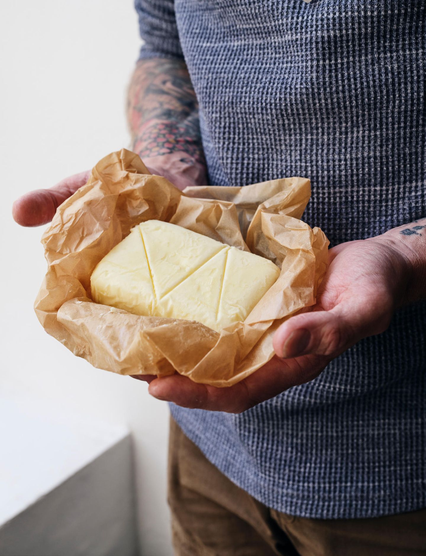 Ein Stück Sauerrahmbutter