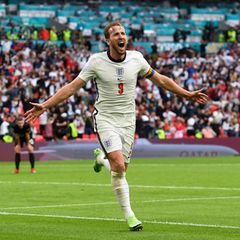 Englands Harry Kane bejubelt sein Tor zum 2:0