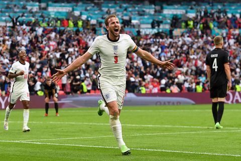Englands Harry Kane bejubelt sein Tor zum 2:0
