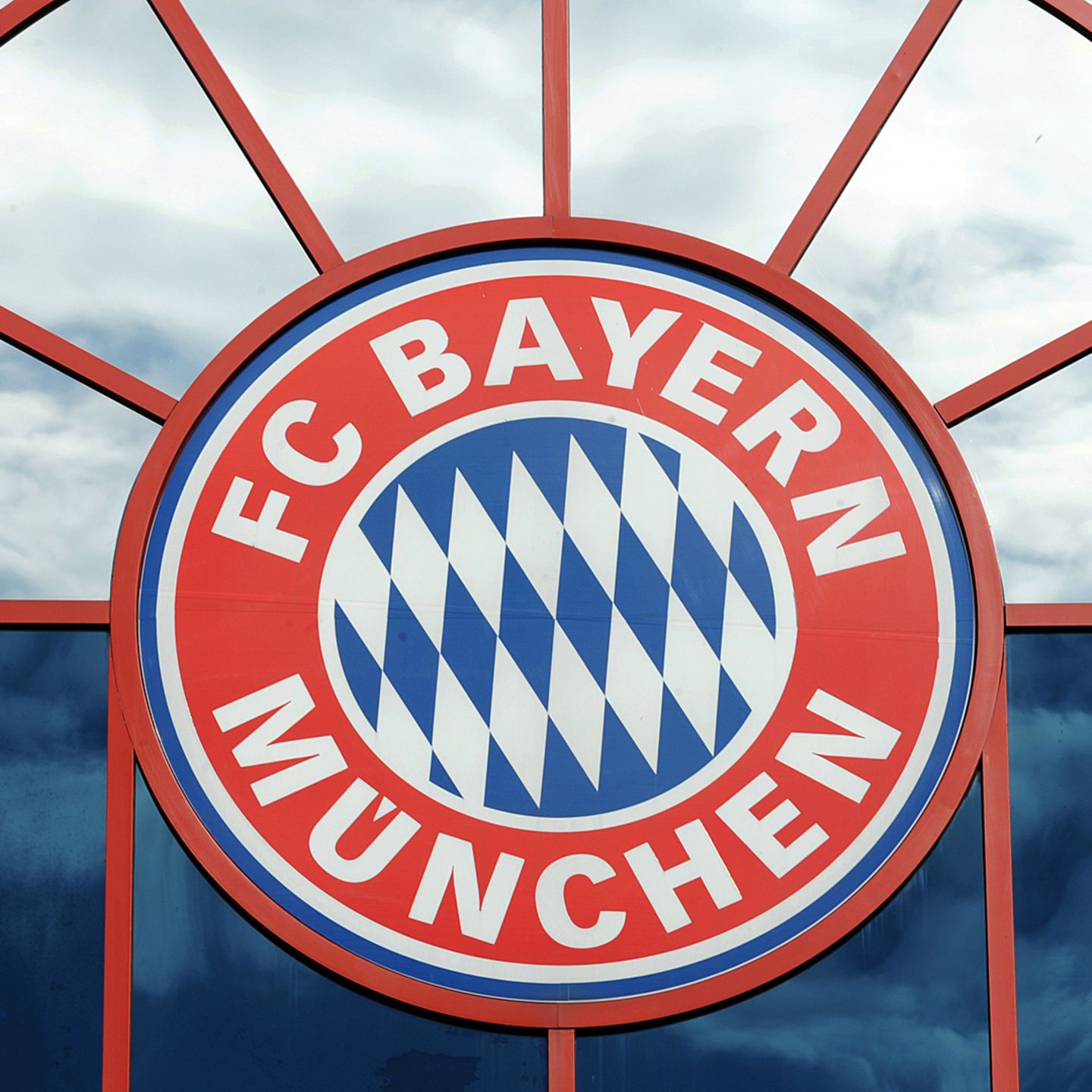 FC Bayern Hausdurchsuchung wegen Ticketplattform Viagogo STERN.de