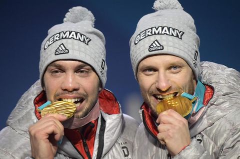 Deutsche Rennrodler mit Goldmedaillen