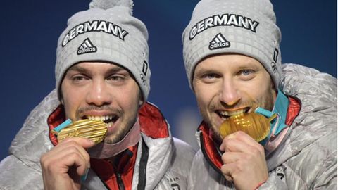 Deutsche Rennrodler mit Goldmedaillen