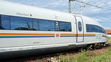 Regenbogen-ICE der Deutschen Bahn