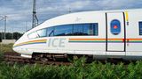 Regenbogen-ICE der Deutschen Bahn