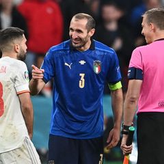 Giorgio Chiellini und Jordi Alba