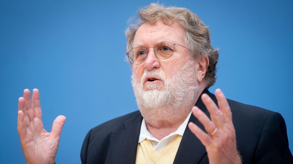 Thomas Mertens, Chairman of the Standing Vaccination Commission (Stiko)