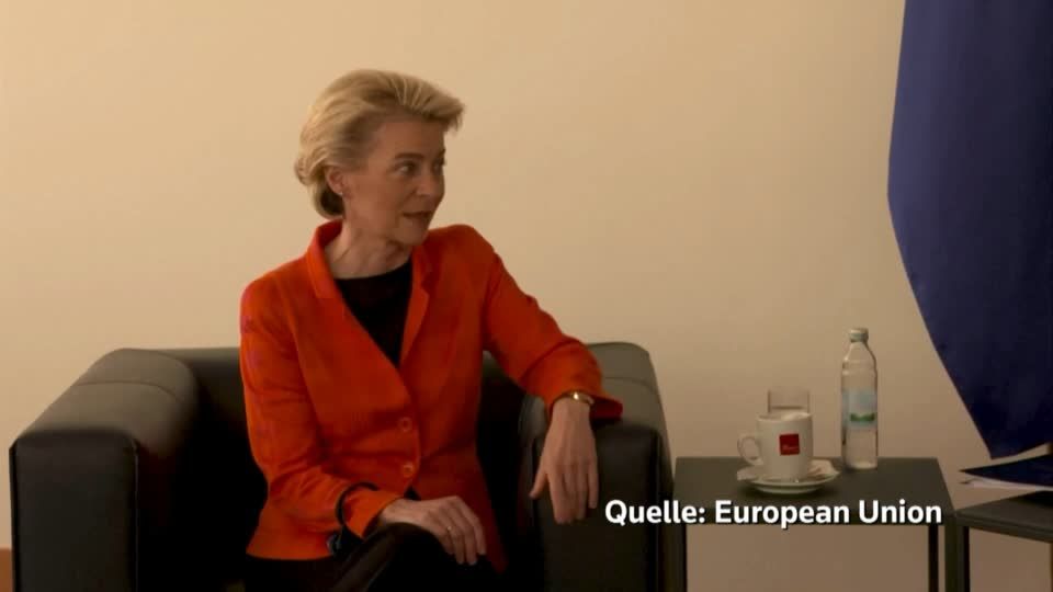 Video: Von der Leyen feuert beim EM-Finale Italien an