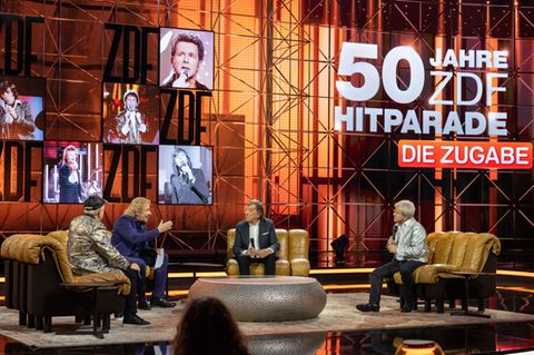 "50 Jahre ZDF-Hitparade – die Zugabe": Moderator Thomas Gottschalk (2.v.l.) mit Gästen