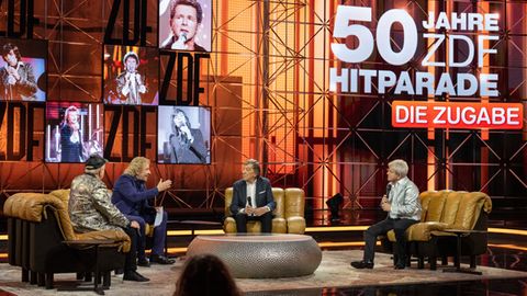 "50 Jahre ZDF-Hitparade – die Zugabe": Moderator Thomas Gottschalk (2.v.l.) mit Gästen