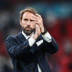 Englands Nationaltrainer Gareth Southgate klatscht in die Hände nach verlorenem EM-Finale 2021