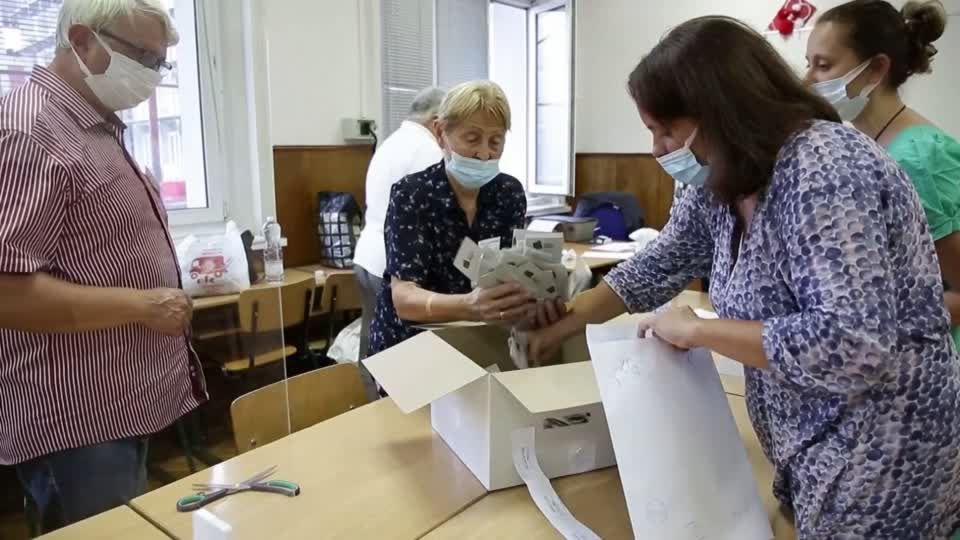 Video: Kopf-an-Kopf-Rennen bei Parlamentswahl in Bulgarien