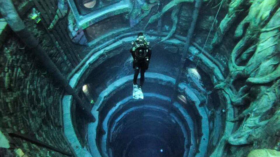 Tiefster Pool der Welt in Dubai eröffnet 
