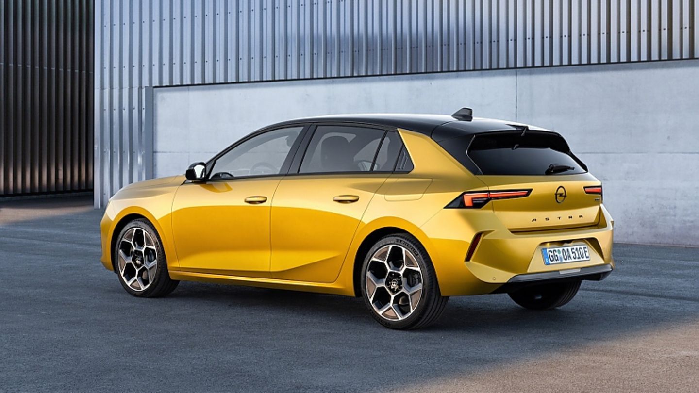 Opel Astra 2022: Big Brother