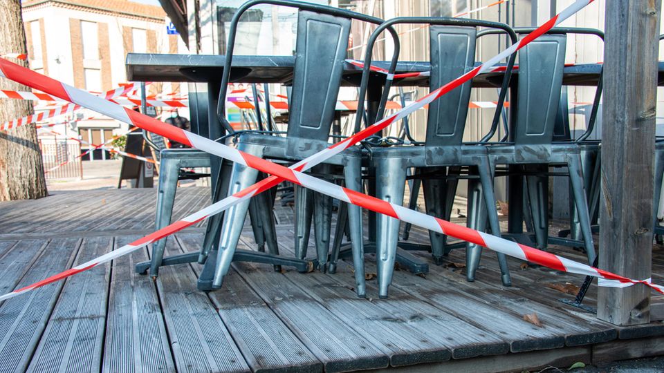 Französisches Café geschlossen