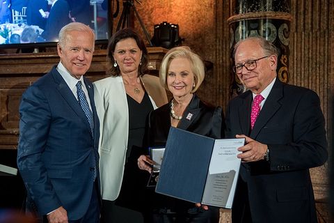 Joe Biden, Ilse Aigner, Cindy McCain und Wolfgang Ischinger während der Münchener Sicherheitskonferenz 2018