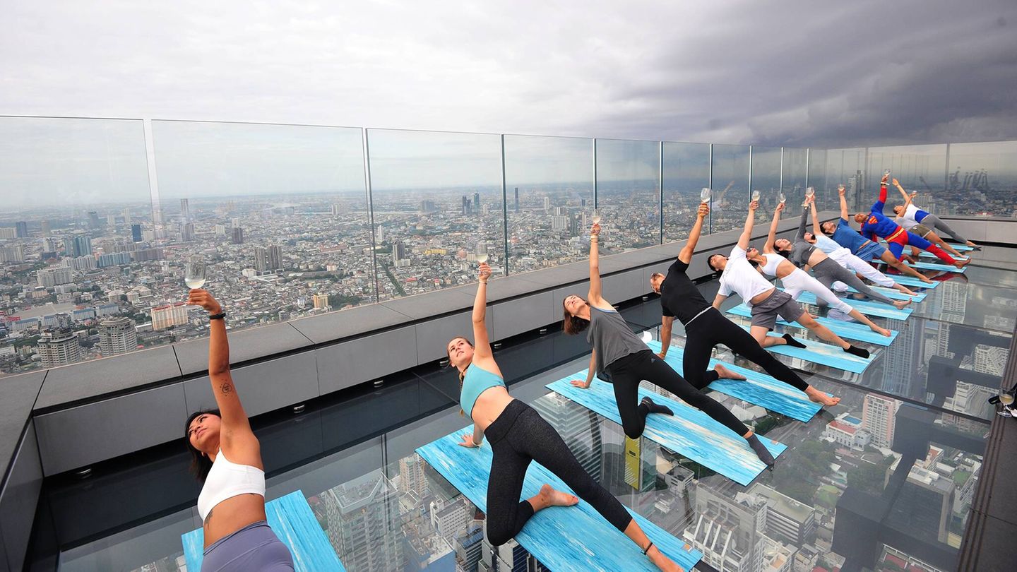 Mahanakhon Skywalk in Bangkok