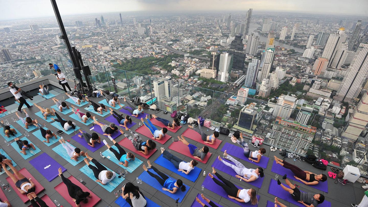 Mahanakhon Skywalk in Bangkok