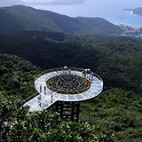 Skywalk im Yanlong Bay Tropical Paradise Forest Park