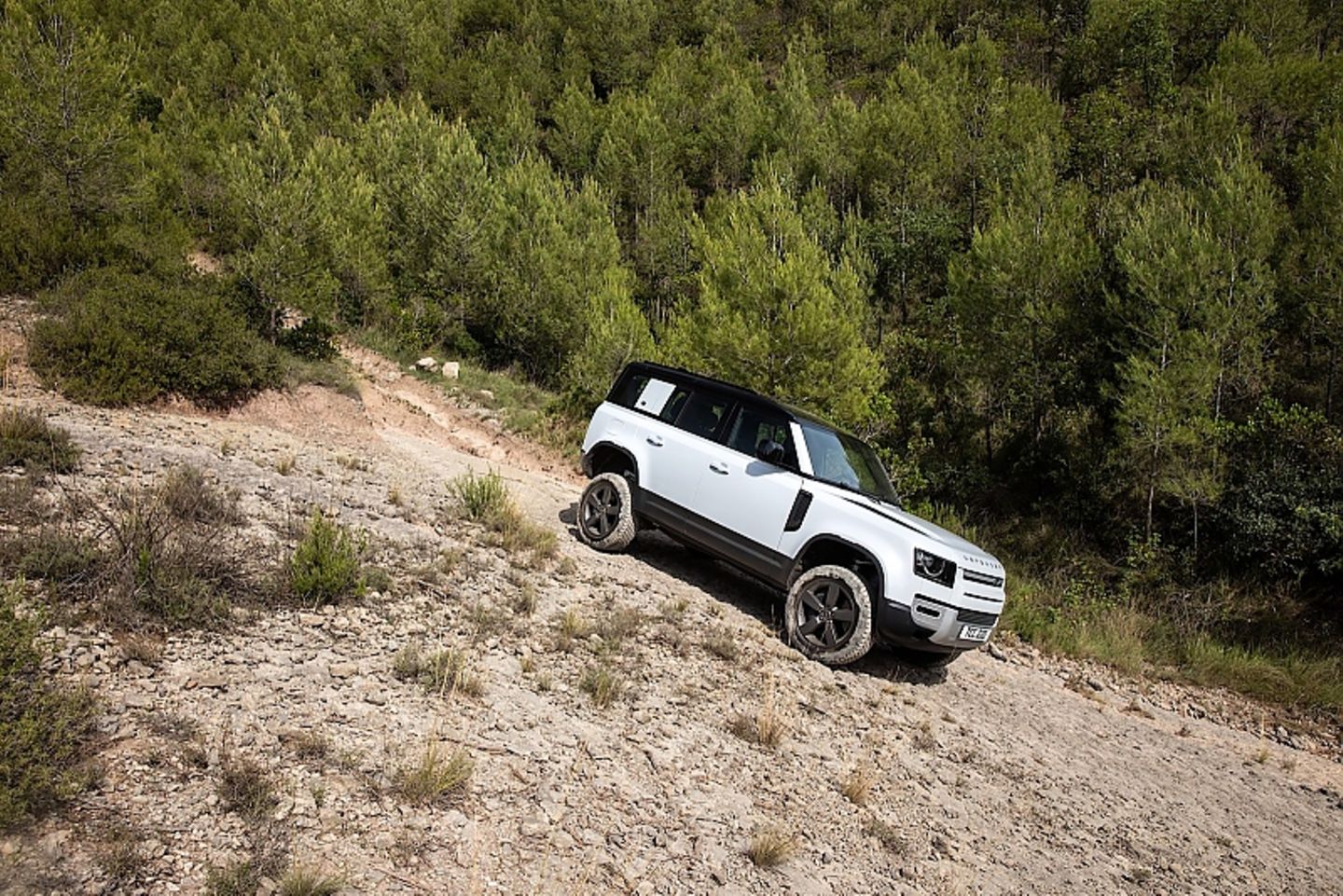 Land Rover Defender PHEV 2021
