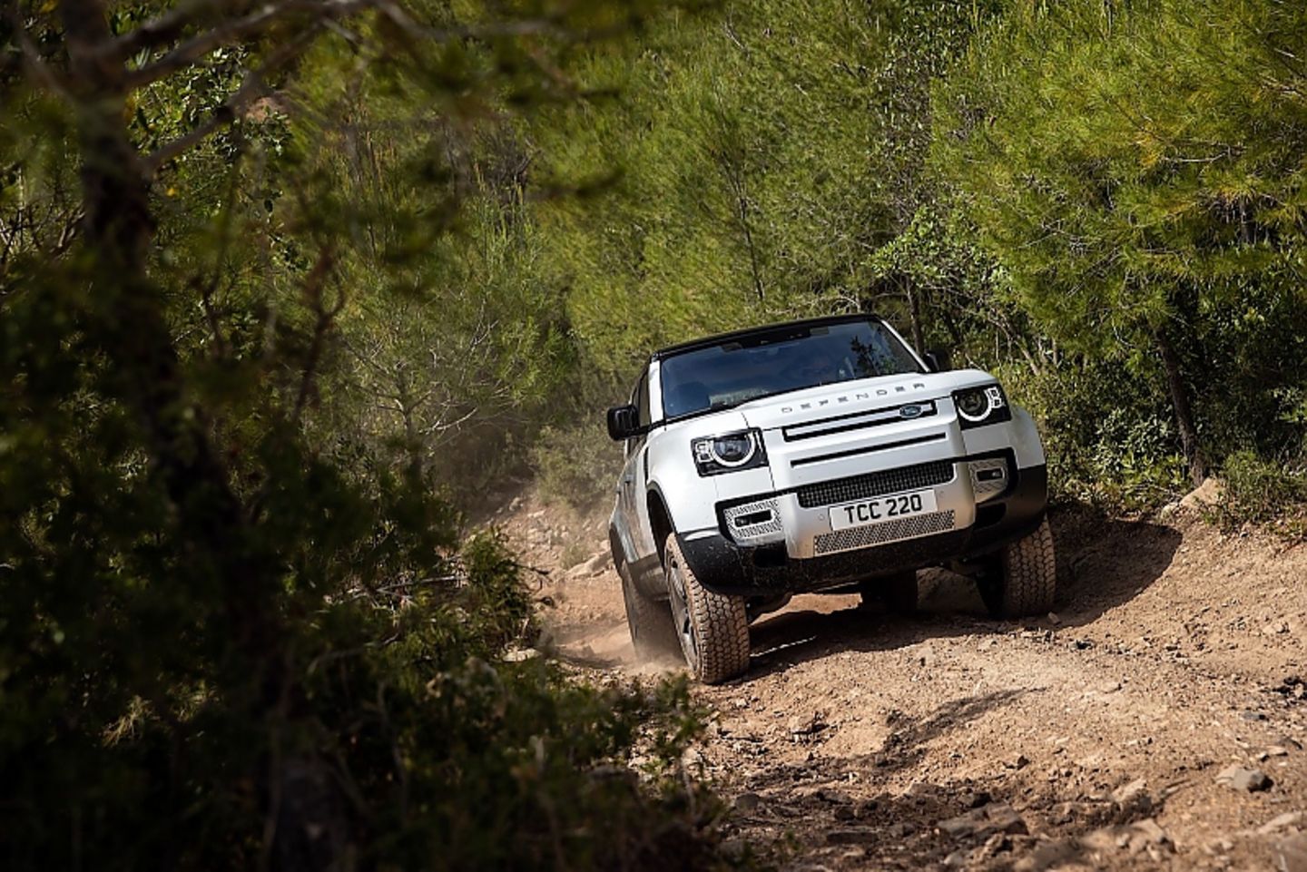 Land Rover Defender PHEV 2021
