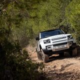 Land Rover Defender PHEV 2021