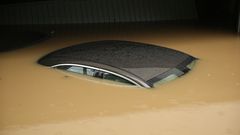 Auto unter Wasser