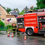 Feuerwehrleute arbeiten