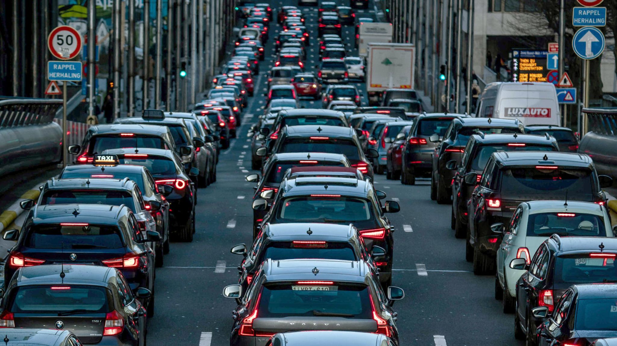 Autofahren in Deutschland: Verkehrsminister planen Verschärfung