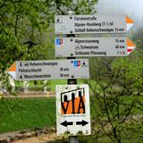 Das Gebiet eignet sich ideal zum Wandern, ob durch die Pöllatschlucht oder direkt an den Ufern von Alpsee und Schwansee oder entlang des Wildflusses Lech, der später an Augsburg vorbei in die Donau mündet.