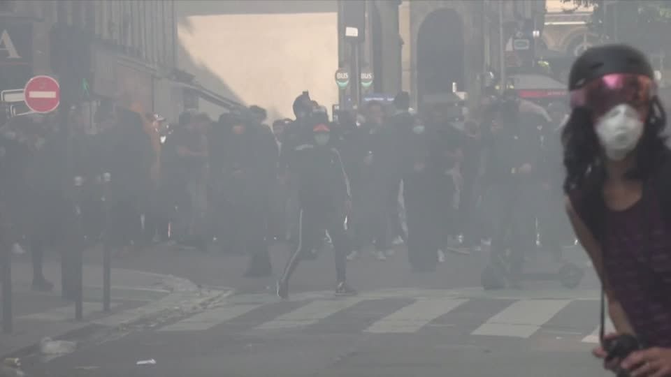 Video: Zusammenstöße in Paris