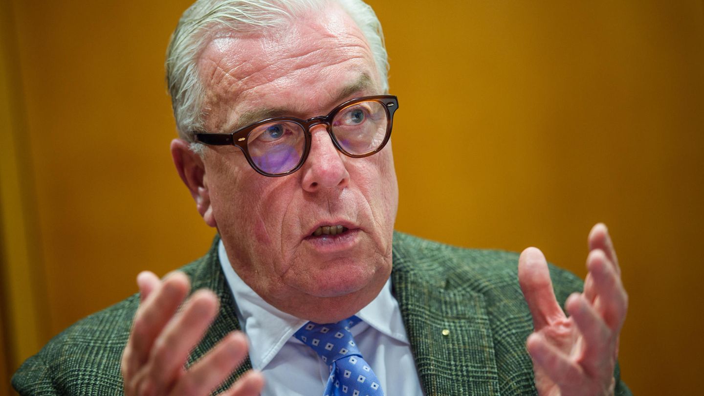 Medical President calls for the abolition of free corona tests for unvaccinated people