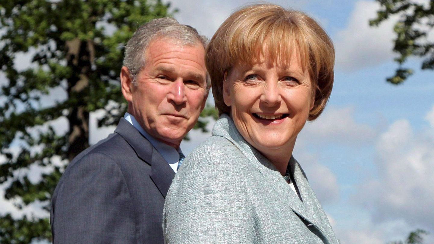 Angela Merkel mit George W. Bush Angela Merkel mit George W. Bush