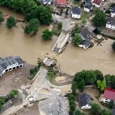 Hochwasser-Katastrophe: Fieberhafte Suche nach Vermissten – in anderen Orten beginnen bereits die Aufräumarbeiten