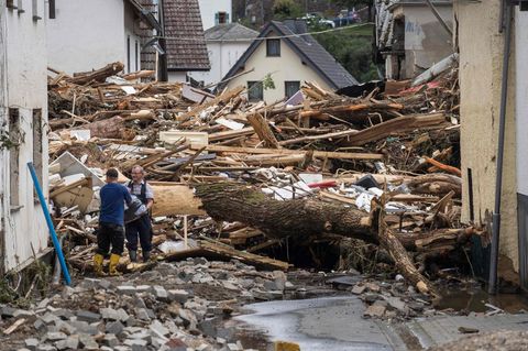 Blick auf das Chaos nach der Flut in Schuld, Baden-Neuenahr-Ahrweiler
