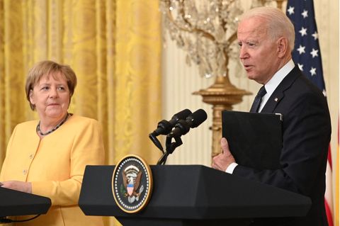 Joe Biden und Angela Merkel nach einem Treffen in Washington