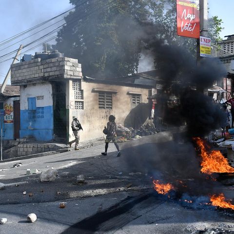 Brennende Reifen in Haiti