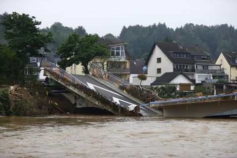 Eingestürzte Brücke im Landkreis Ahrweiler