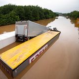 Lastwagen auf der B 236