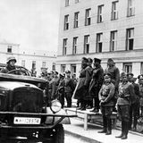 Im August 1941 besuchte Hitler Stadt und Festung. 